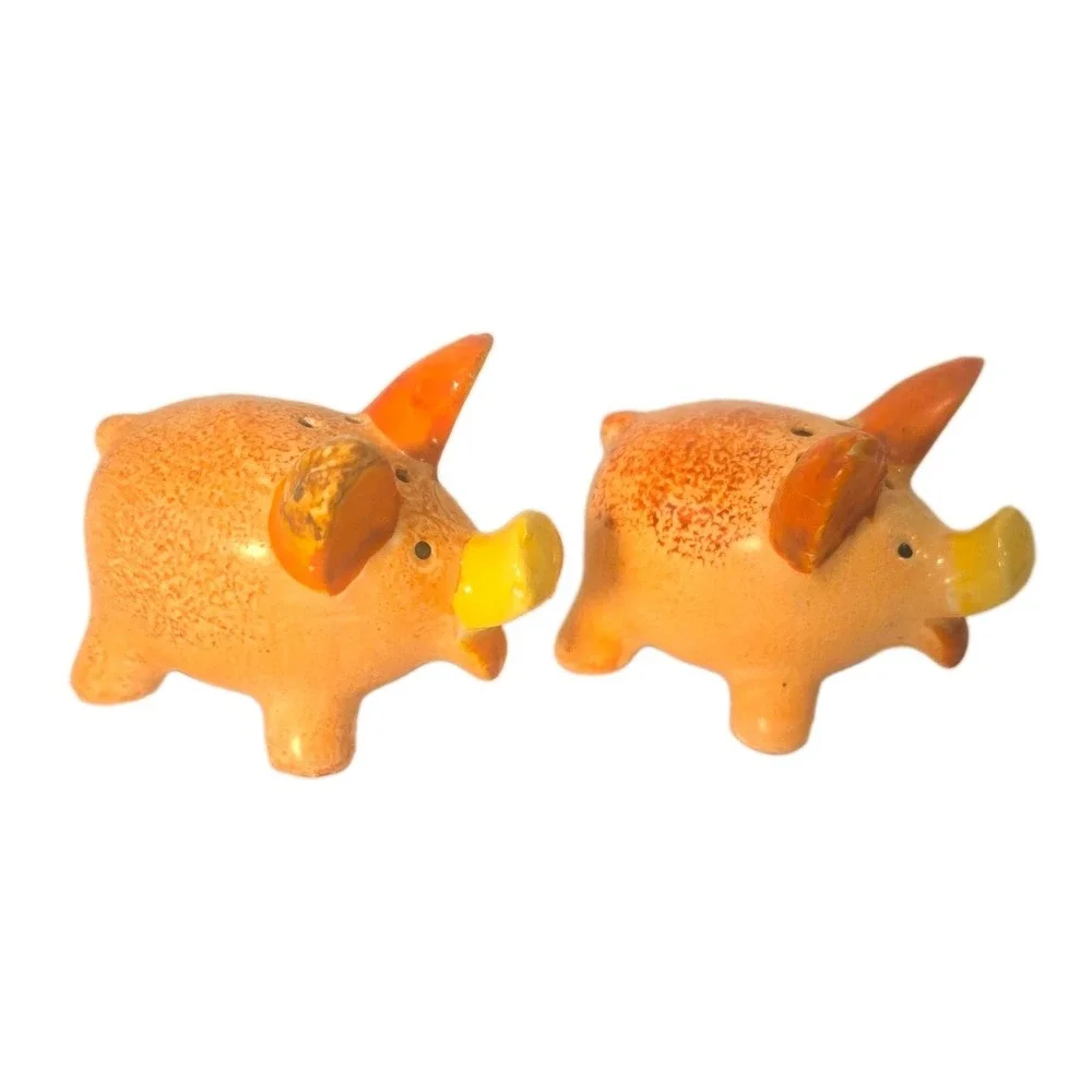 Vintage Ceramic Pig Salt Pepper Shakers Set Orange Yellow Made in Occupied Japan